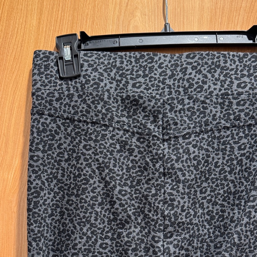 LOFT Charcoal and Black Textured Pants - Picture 3 of 5